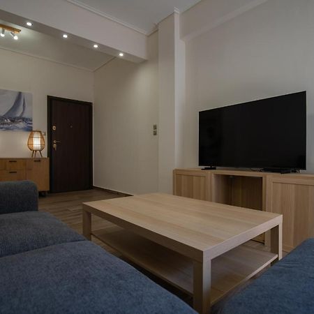 Max Blue Apartment, A Stay Like No Other Pireu Exterior foto