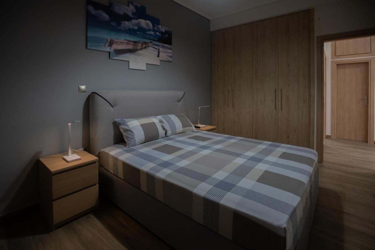 Max Blue Apartment, A Stay Like No Other Pireu Exterior foto